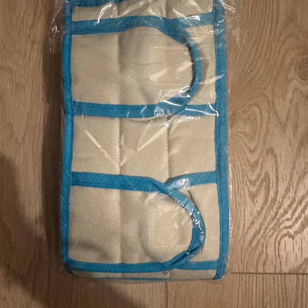 NWT!  🧹🧼🫧 High Quality Reusable Absorbant Thick Microfiber 4 Wet Mop Pads - Picture 5 of 15